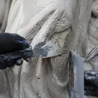 Ремонт бетонной скульптуры атмосферостойкой шпаклевкой