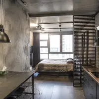 Квартира-студия с декоративной штукатуркой Арт-бетон в стиле Loft